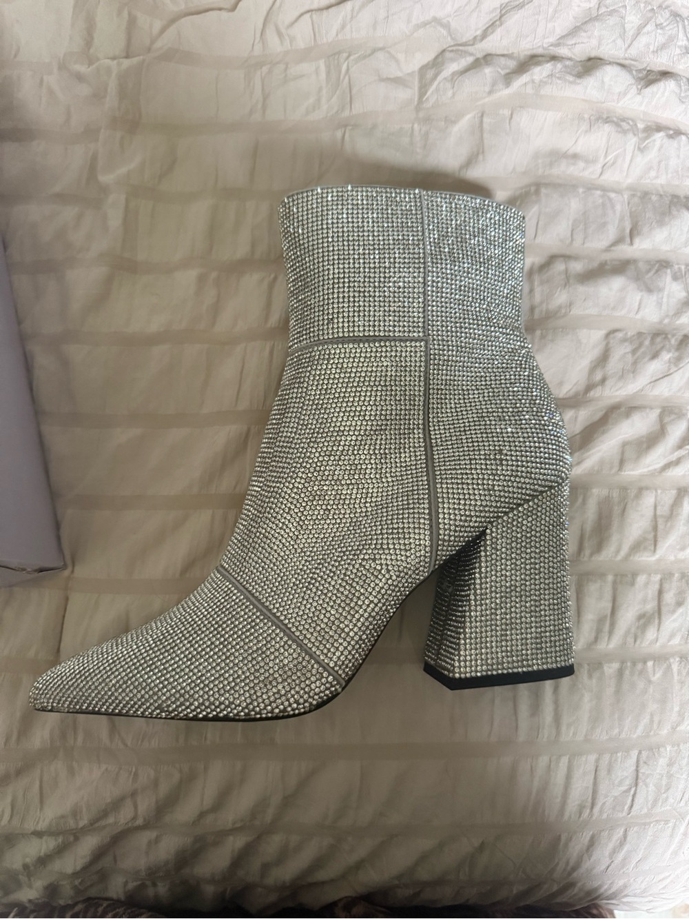 BRAND NEW NEVER WORN Madden Girl Silver Rhinestone Block Heel Ankle Boots